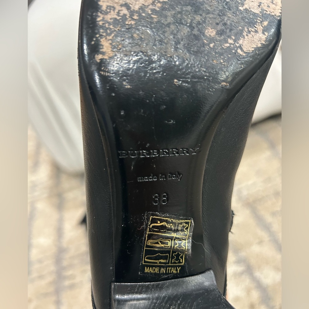 Leather Burberry boots - Picture 3 of 6